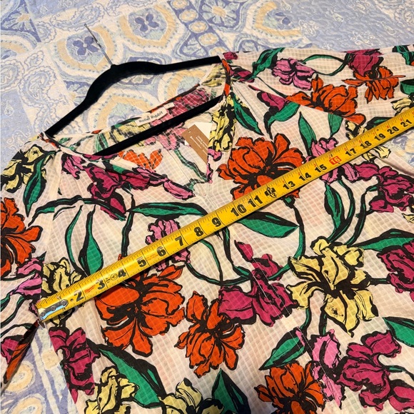 Roller Rabbit Floral Blouse – Size Small (NWT) - Picture 8 of 9